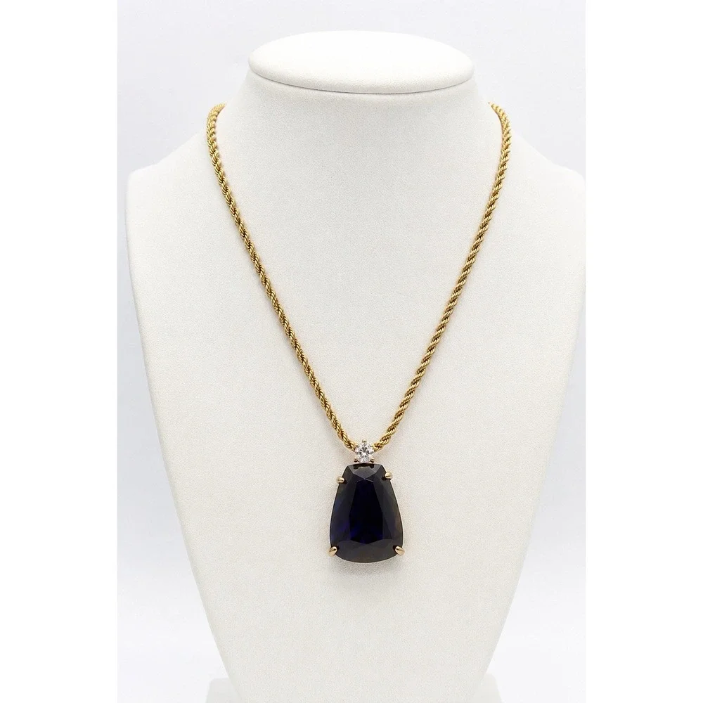 Vintage Signed Monet gold-tone necklace With Large faceted pendant